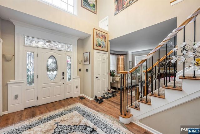 134 Arthur Court, Mahwah, NJ 07430