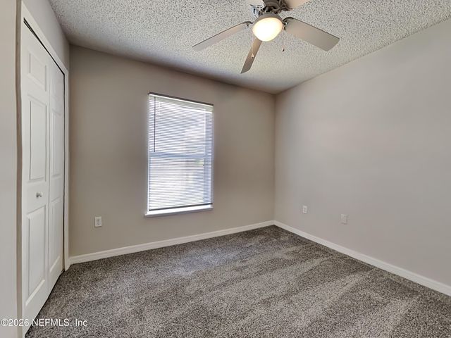 6637 GENTLE OAKS Drive E, Jacksonville, FL 32244