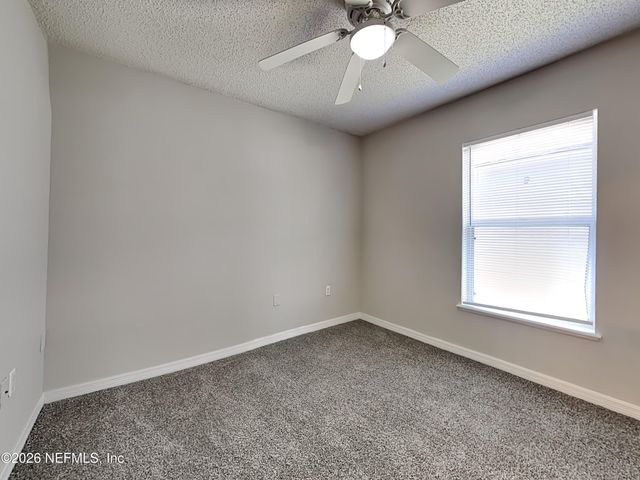 6637 GENTLE OAKS Drive E, Jacksonville, FL 32244