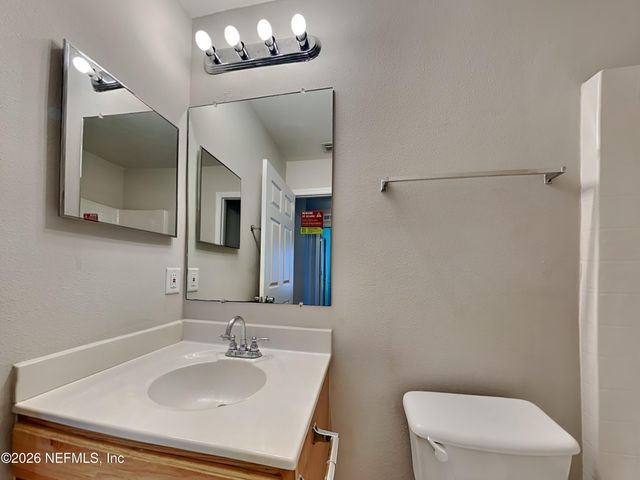 6637 GENTLE OAKS Drive E, Jacksonville, FL 32244