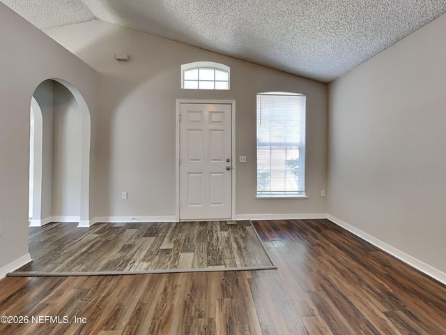 6637 GENTLE OAKS Drive E, Jacksonville, FL 32244