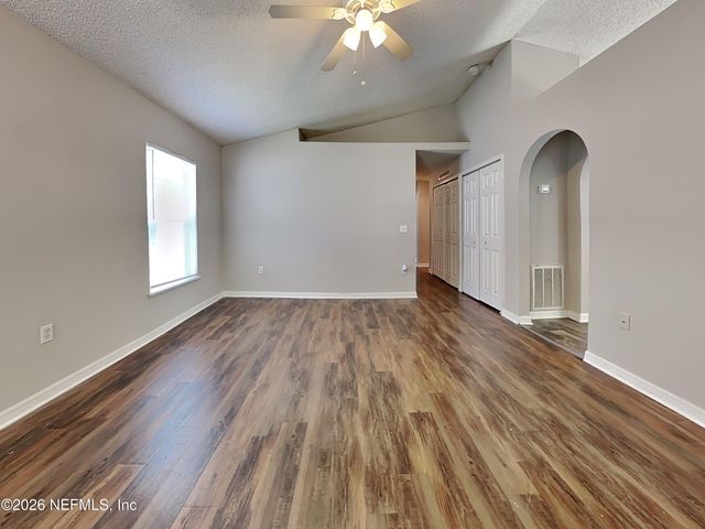 6637 GENTLE OAKS Drive E, Jacksonville, FL 32244