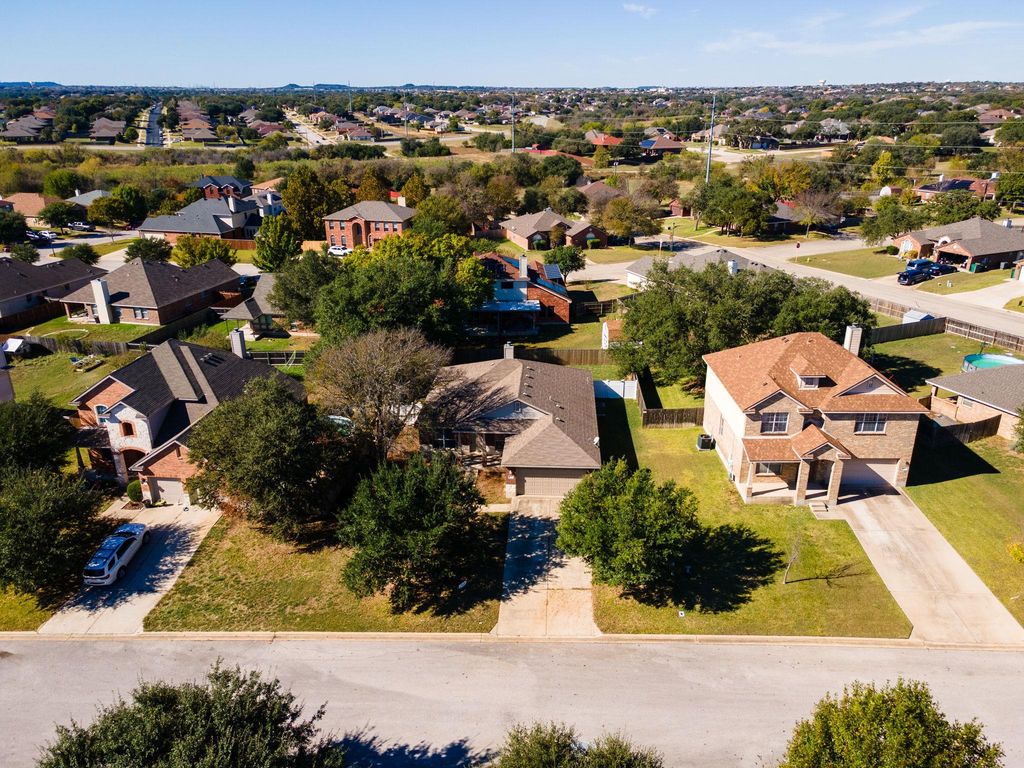 404 Chieftain TRL, Harker Heights, TX 76548