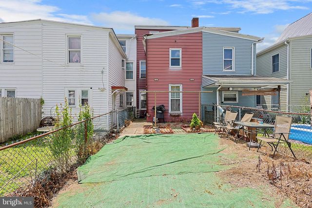 514 W RACE ST, Pottsville, PA 17901