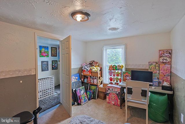 514 W RACE ST, Pottsville, PA 17901