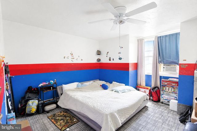 514 W RACE ST, Pottsville, PA 17901