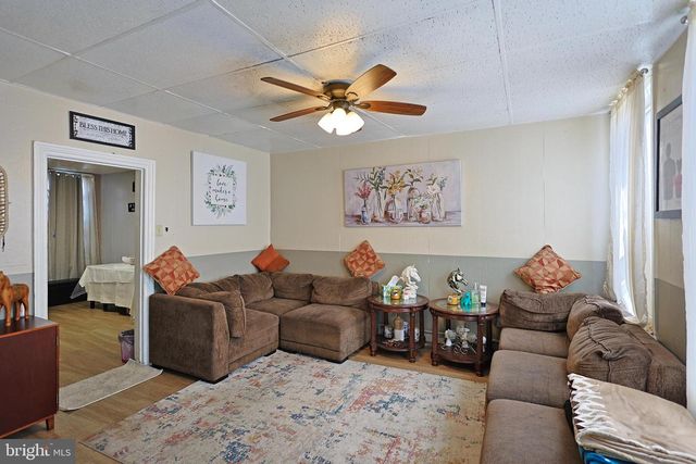 514 W RACE ST, Pottsville, PA 17901