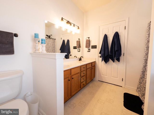 1225 BROWN RD, Martinsburg, WV 25404