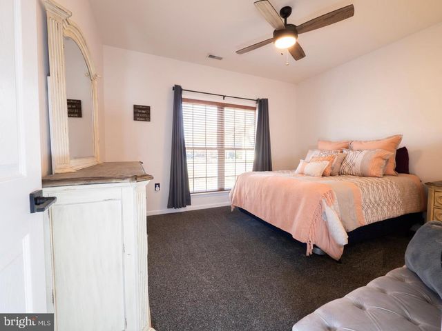 1225 BROWN RD, Martinsburg, WV 25404