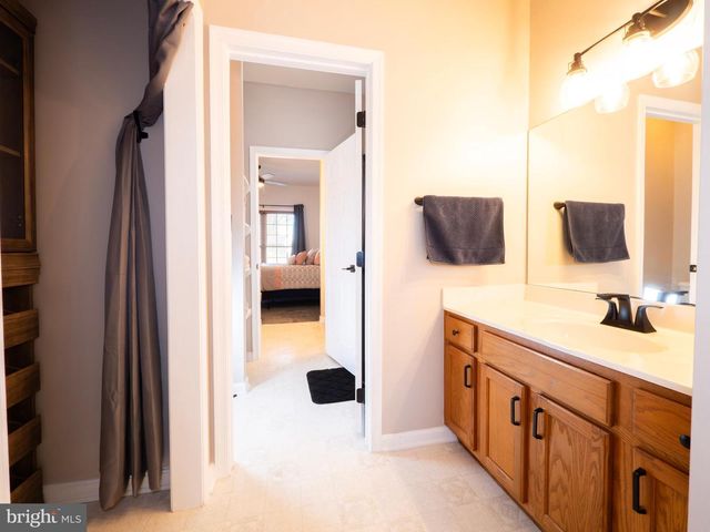 1225 BROWN RD, Martinsburg, WV 25404