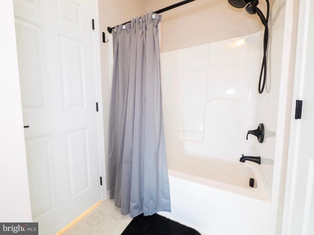 1225 BROWN RD, Martinsburg, WV 25404