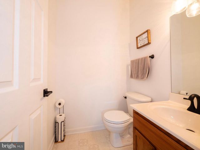 1225 BROWN RD, Martinsburg, WV 25404