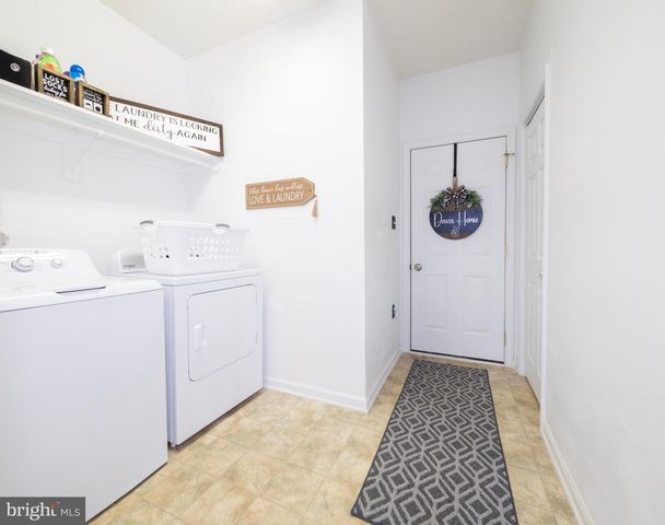 1225 BROWN RD, Martinsburg, WV 25404