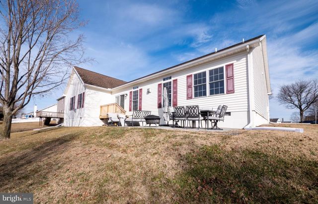 1225 BROWN RD, Martinsburg, WV 25404