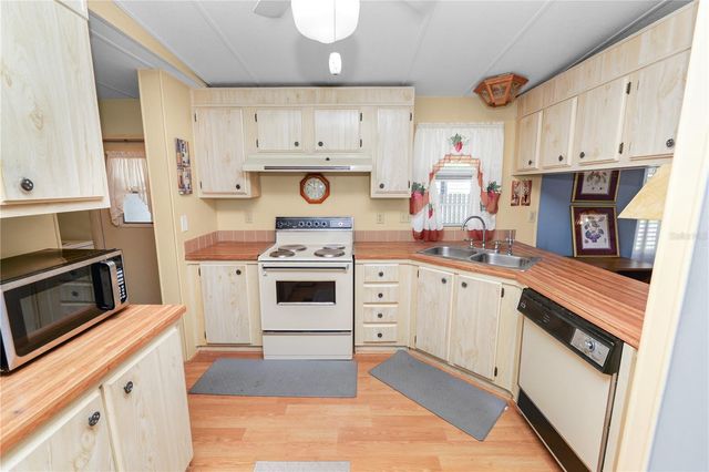 1008 ELIZABETH LANE, Lakeland, FL 33809
