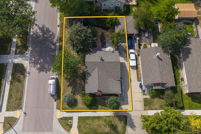 1421 11TH ST, Rapid City, SD 57701