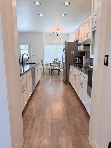 1085 Grace Hadaway Ln, Lawrenceville, GA 30043