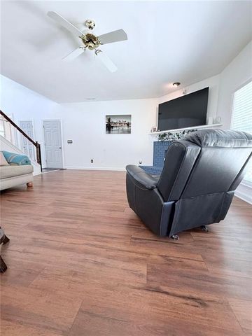 1085 Grace Hadaway Ln, Lawrenceville, GA 30043