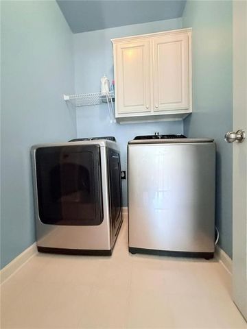 1085 Grace Hadaway Ln, Lawrenceville, GA 30043