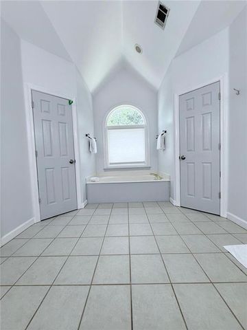 1085 Grace Hadaway Ln, Lawrenceville, GA 30043