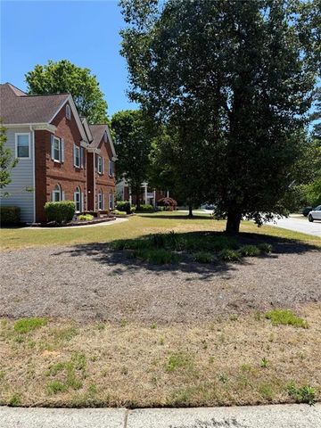 1085 Grace Hadaway Ln, Lawrenceville, GA 30043