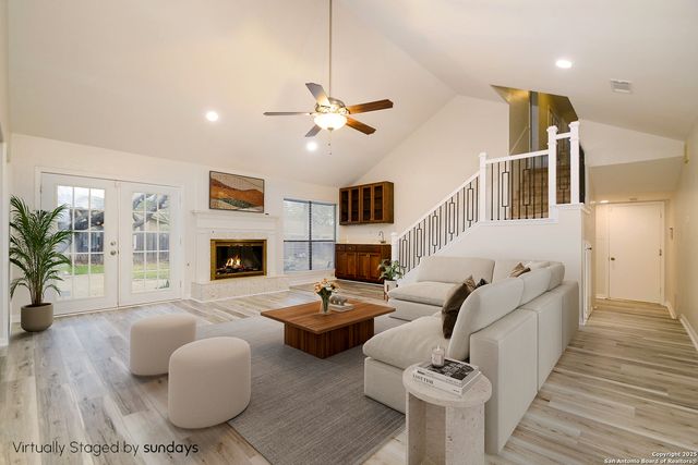 13123 HUNTERS SPRING ST, San Antonio, TX 78230