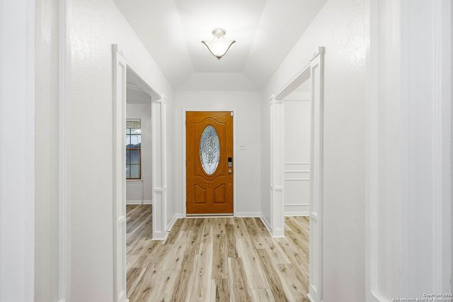 13123 HUNTERS SPRING ST, San Antonio, TX 78230