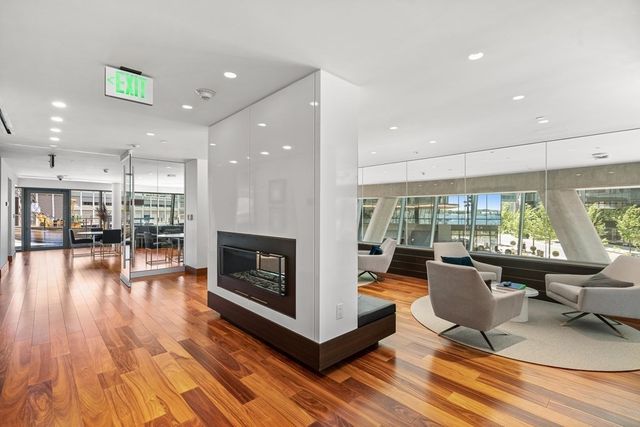 300 Pier 4 Blvd 5N, Boston, MA 02110