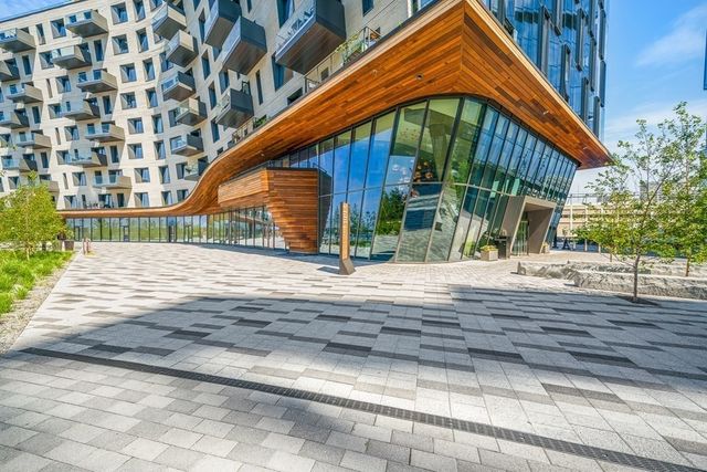 300 Pier 4 Blvd 5N, Boston, MA 02110