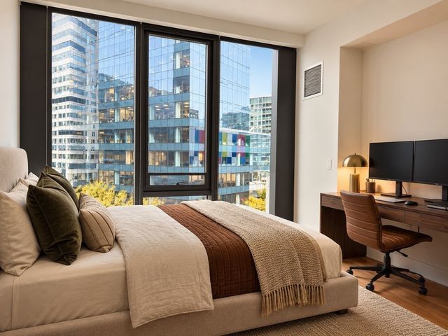 300 Pier 4 Blvd 5N, Boston, MA 02110