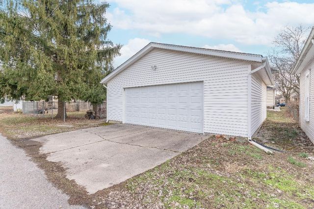 924 W North Street 924 W North Street, Piqua, OH 45356