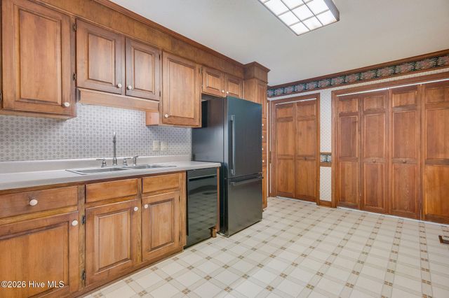 405 Seminole Trail, Jacksonville, NC 28540