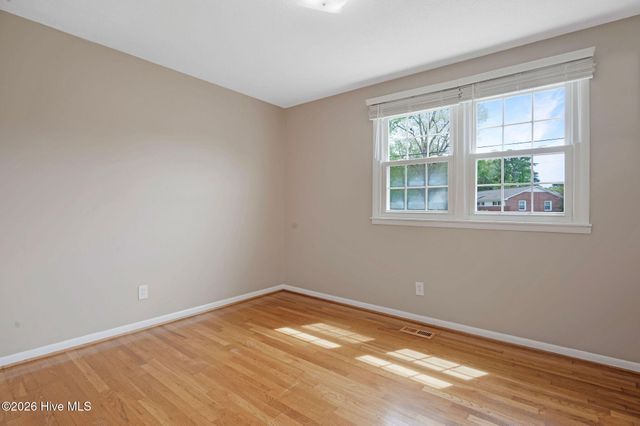 405 Seminole Trail, Jacksonville, NC 28540