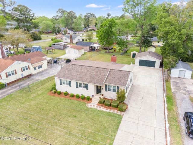 405 Seminole Trail, Jacksonville, NC 28540