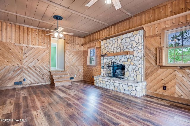 405 Seminole Trail, Jacksonville, NC 28540