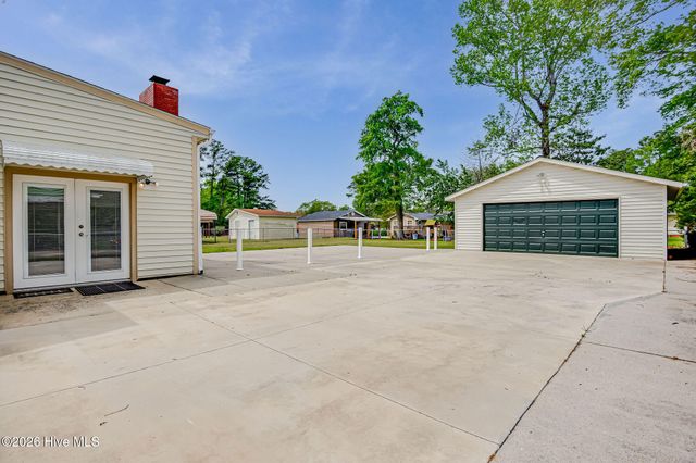 405 Seminole Trail, Jacksonville, NC 28540