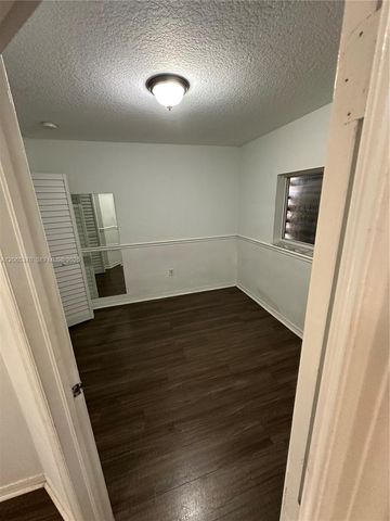920 NW 78th Ave 9B, Miami, FL 33126