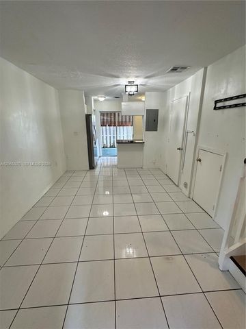 920 NW 78th Ave 9B, Miami, FL 33126