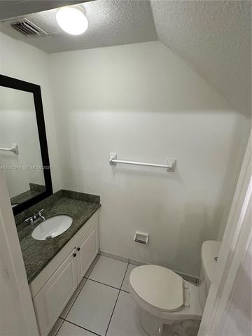 920 NW 78th Ave 9B, Miami, FL 33126