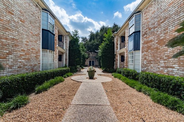 7900 Westheimer Road 216, Houston, TX 77063