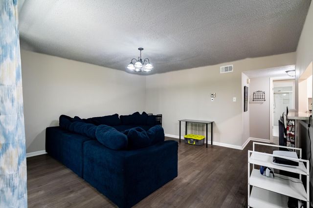 7900 Westheimer Road 216, Houston, TX 77063