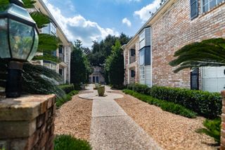7900 Westheimer Road 216, Houston, TX 77063