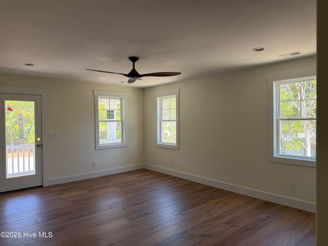 103 Fairway Lane, Cape Carteret, NC 28584