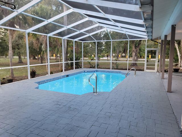 7820 Rich RD, Fort Myers, FL 33917