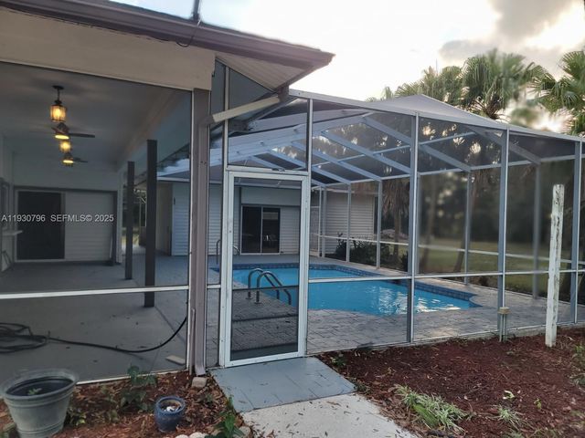 7820 Rich RD, Fort Myers, FL 33917