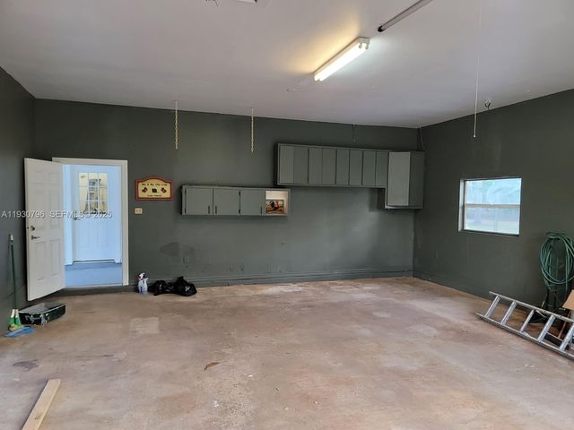 7820 Rich RD, Fort Myers, FL 33917