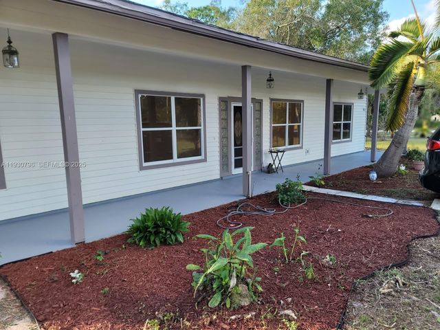 7820 Rich RD, Fort Myers, FL 33917