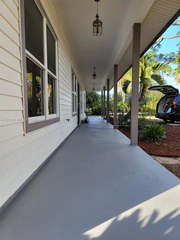 7820 Rich RD, Fort Myers, FL 33917