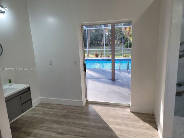 7820 Rich RD, Fort Myers, FL 33917