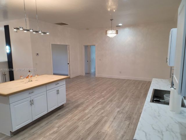 7820 Rich RD, Fort Myers, FL 33917